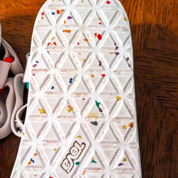 Teva Sport Sandal Original Universal Pride Rainbow White Men 10 Women11.5 Unisex - Picture 9 of 11